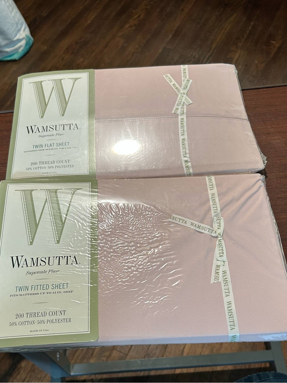 Wamsutta Twin Sheet Set in Blush Pink, NWOT, 50% cotton 50% polyester.